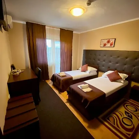 Hanul Lui Bogdan Economy Inn Făget Exterior foto